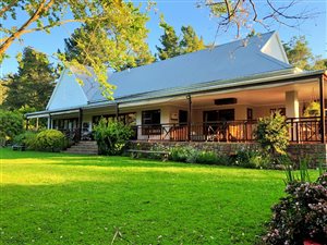 5 Bed House in Hunters Home