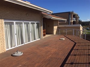 6 Bed House in Kabeljous