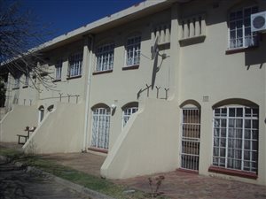 3 Bed Simplex in Vereeniging Central