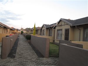 2 Bedroom Simplex in Ormonde