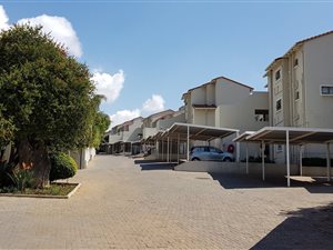1 Bed Apartment in Country Life Park