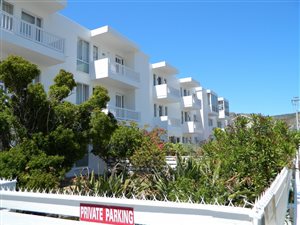 2 Bed Flat in Fish Hoek