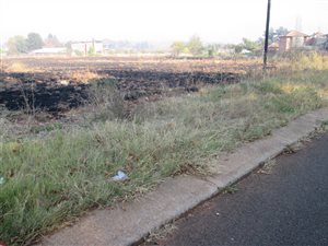 1.1 ha Land available in Raslouw AH