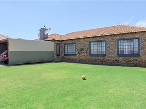 3 Bed House in Eastdene