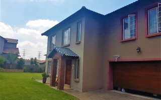 3 Bedroom House in Amberfield Valley