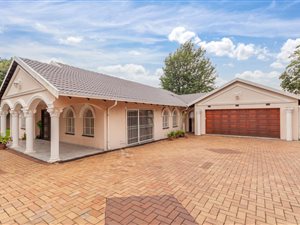 4 Bed House in Kelvin