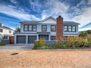 3 Bed House in Fernkloof
