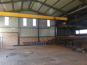 1100 m² Industrial space in Brakpan North