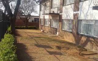 2 Bedroom Apartment in Rosettenville