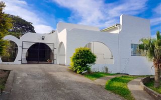 4 Bedroom House in Ocean View