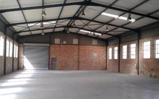 1800 m² Industrial space in Dunswart