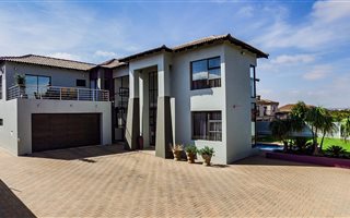 4 Bedroom House in Amberfield
