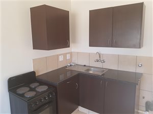 2 Bedroom Flat in Kempton Park Central