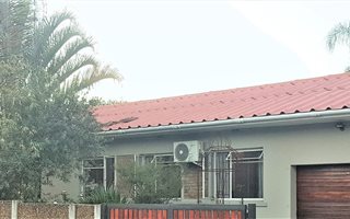 3 Bedroom House in De Zoete Inval