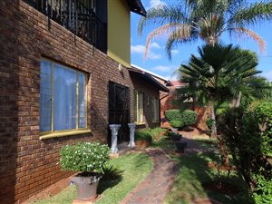 5 Bed House in Eersterust