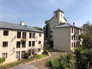 2 Bed Apartment in Paulshof