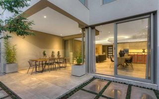 3 Bedroom Townhouse in Oaklands