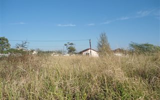 630 m² Land available in Brackenham