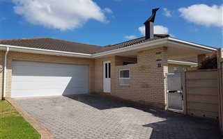 3 Bedroom Townhouse in Lorraine