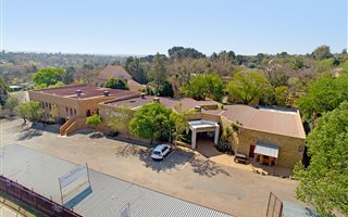 1721 m² Commercial space in Ferndale