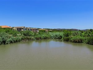 648 m² Land available in Aspen Hills