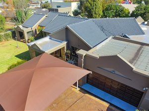 4 Bed House in Dowerglen