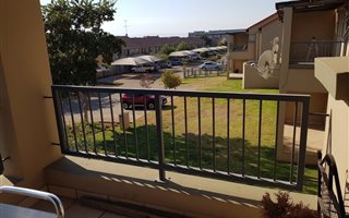 2 Bedroom Apartment in Leeuwenhof Estate