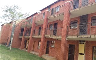 2 Bedroom Apartment in Karen Park