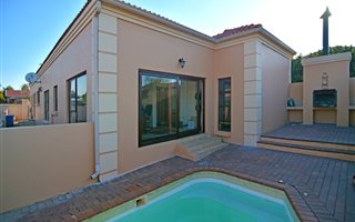 3 Bedroom Cluster in Kenmare