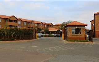 2 Bedroom Apartment in Onverwacht
