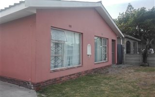 3 Bedroom House in Blackheath