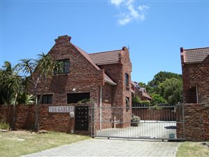 3 Bed Townhouse in Charlo