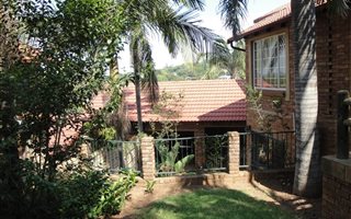 3 Bedroom Townhouse in Waterkloof Park