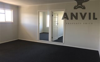 84 m² Office Space in Somerset West Central
