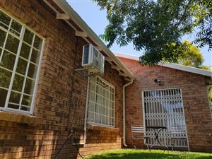 3 Bed House in Aviary Hill