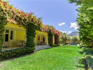 5 Bed House in Silvertree Estate