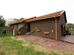 3 Bedroom House in Nigel Central