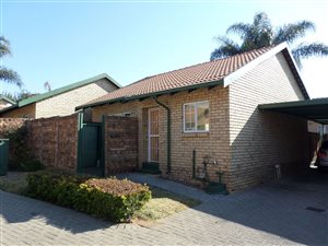 2 Bed Townhouse in Die Wilgers