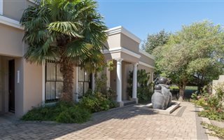 4 Bedroom House in Vygeboom