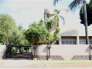 3 Bed House in Eloffsdal