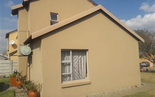 3 Bedroom House in Selection Park