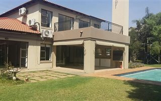 3 Bedroom House in Silver Lakes Golf Estate