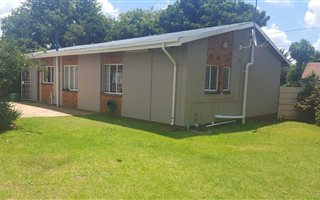3 Bedroom House in Edelweiss