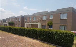 2 Bedroom Townhouse in Bramley View