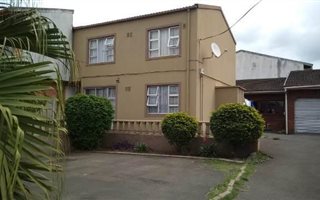 3 Bedroom Duplex in Whetstone