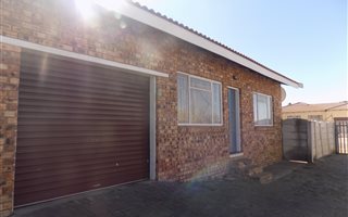 2 Bedroom Apartment in Fochville
