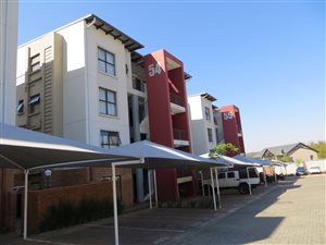 3 Bed Apartment in Fourways