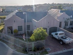 3 Bed House in Brackenfell Central