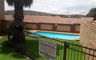 2 Bedroom Townhouse in Rangeview