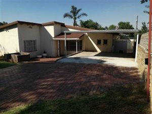 5 Bed House in Illiondale